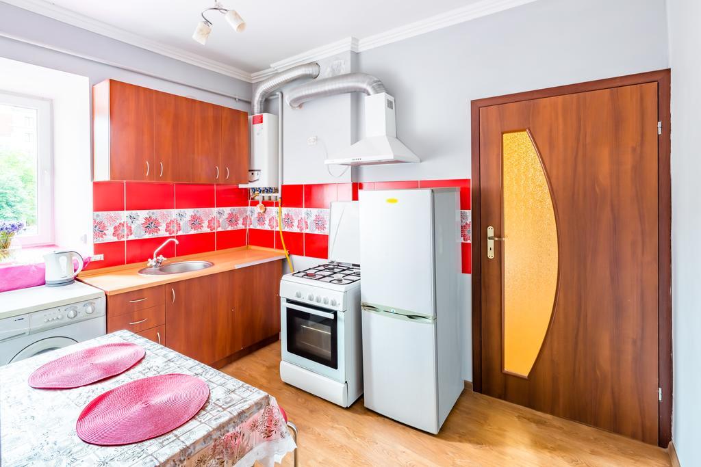Rainbow Apartment Near Rynok Sq Lvov Exteriér fotografie