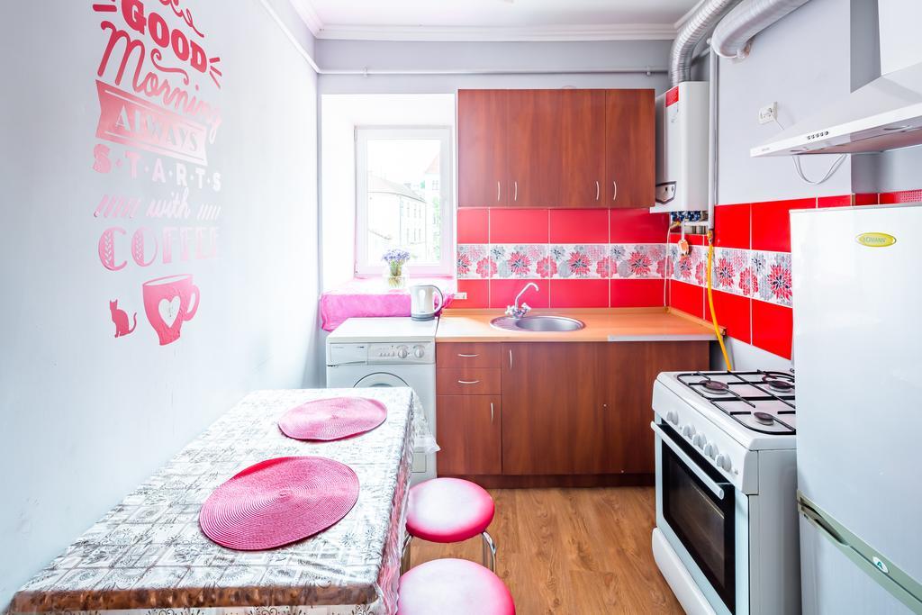 Rainbow Apartment Near Rynok Sq Lvov Exteriér fotografie